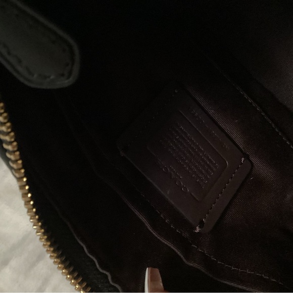 Coach nolita purse. - Picture 4 of 7